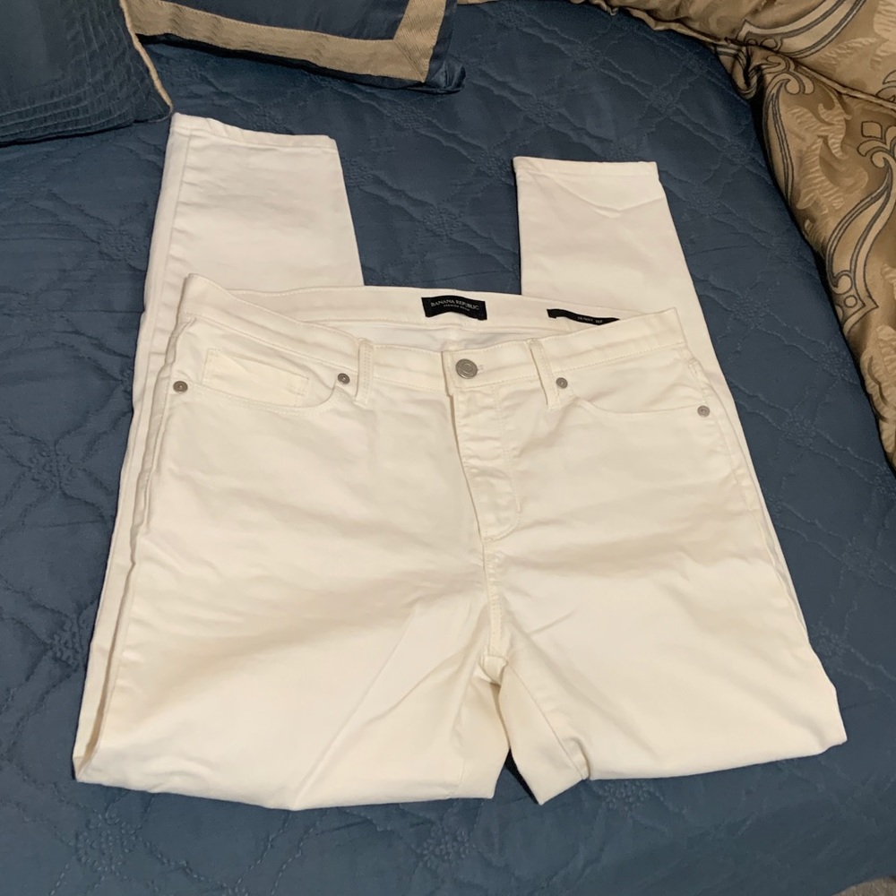 Banana Republic white Premium Denim Jeans 30P 10P